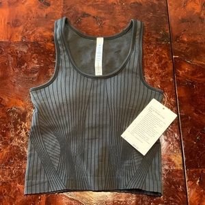 Ebb to street lululemon crop tank top